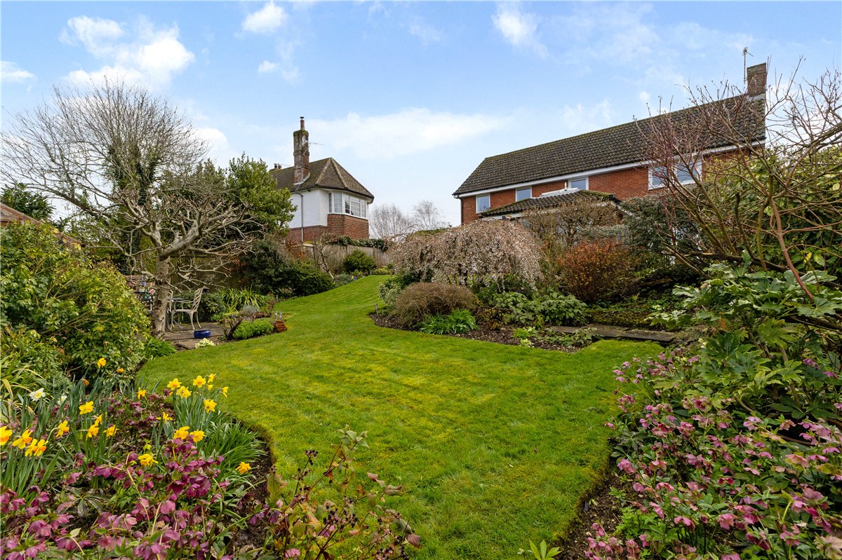4 bedroom house, Ogbourne St. George, Marlborough SN8 - Available