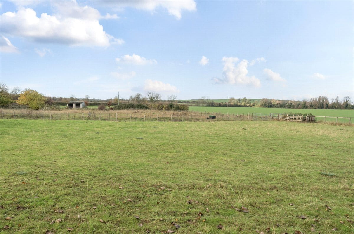 3 bedroom house, Townsend, All Cannings SN10 - Available