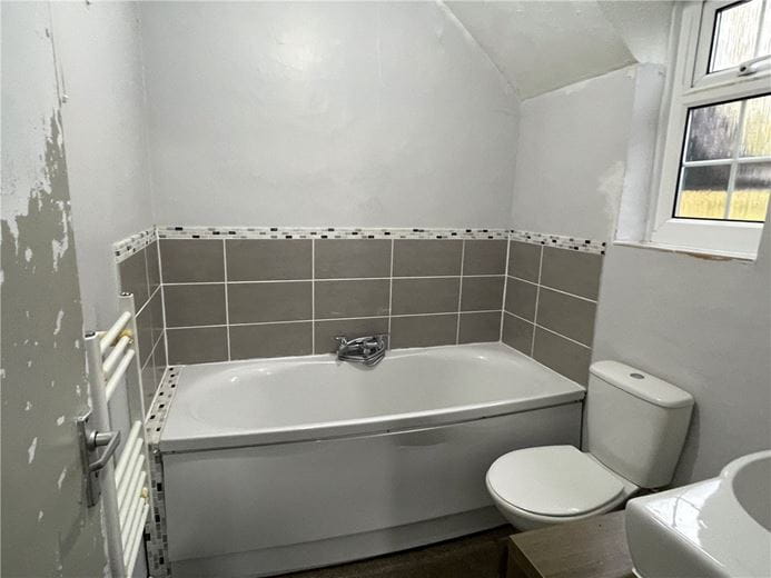 3 bedroom house, Beckhampton Road, Avebury Trusloe SN8 - Sold STC