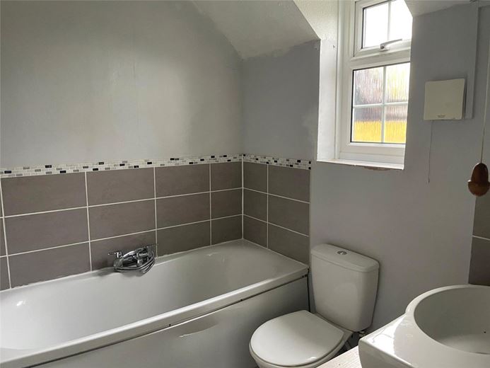 3 bedroom house, Beckhampton Road, Avebury Trusloe SN8 - Sold STC