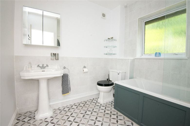 3 bedroom house, Five Stiles Road, Marlborough SN8 - Available