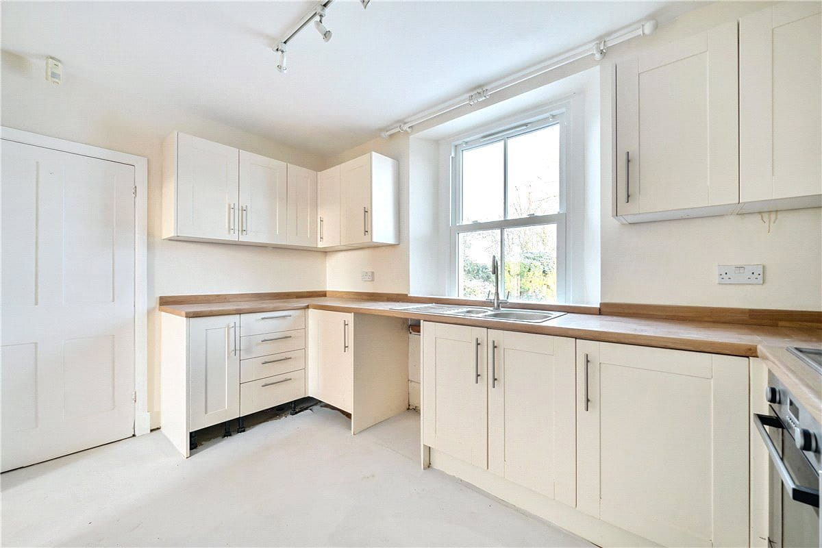 3 bedroom house, The Street, Marden SN10 - Available