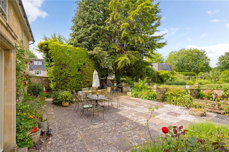 4 bedroom house, Castle Street, Calne SN11 - Available