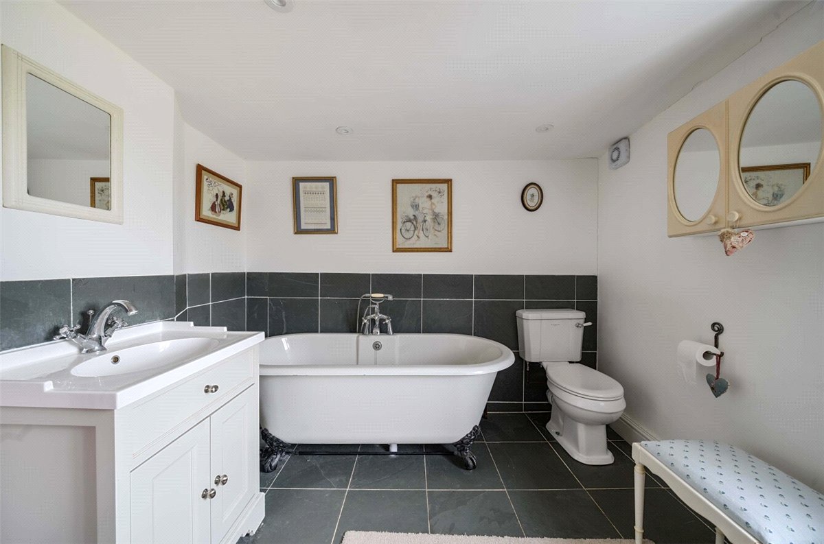 3 bedroom house, Milton Lilbourne, Pewsey SN9 - Available