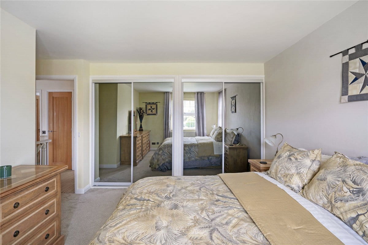 4 bedroom house, Brettingham Gate, Swindon SN3 - Available