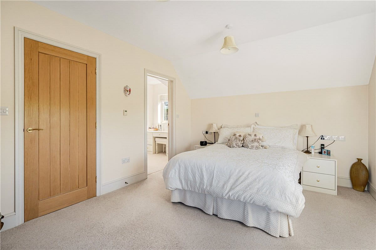4 bedroom house, Main Road, Cherhill SN11 - Available
