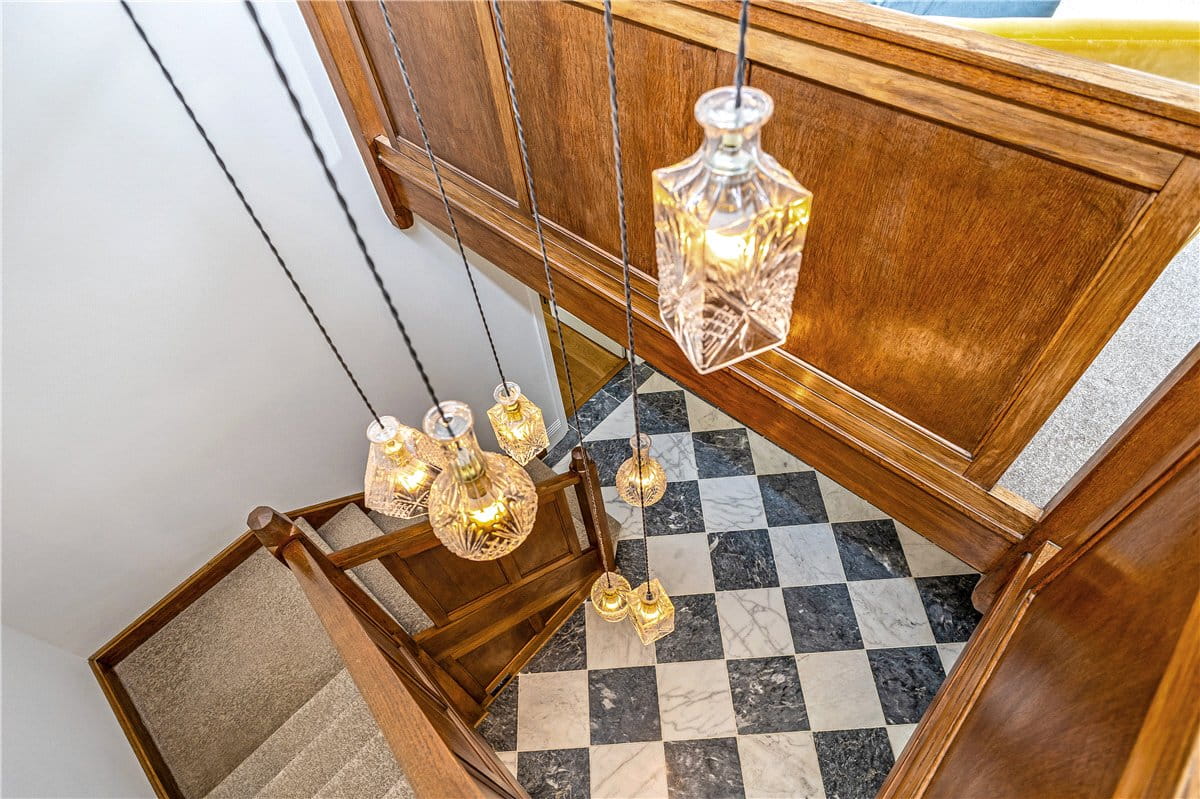 5 bedroom house, The Fairway, Devizes SN10 - Available