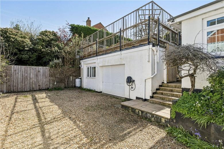 3 bedroom house, Kings Hill, Netheravon SP4 - Available