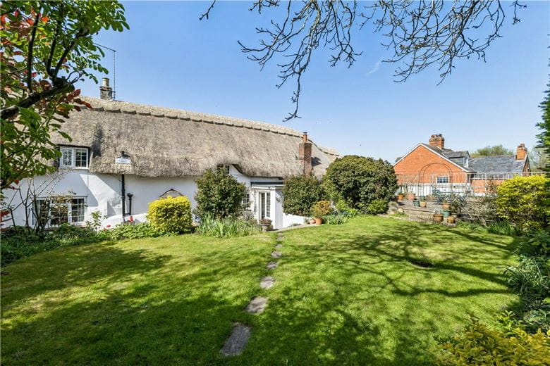 3 bedroom house, Kings Hill, Netheravon SP4 - Available