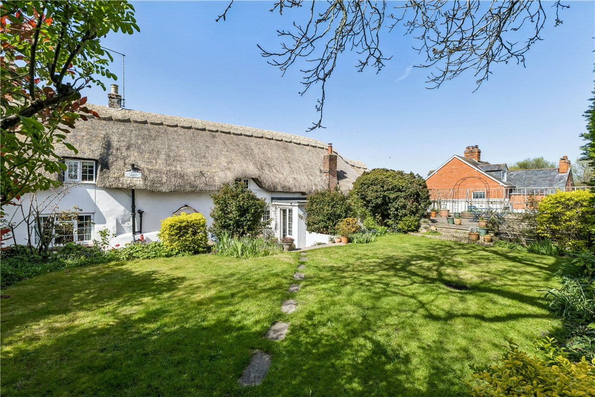 3 bedroom house, Kings Hill, Netheravon SP4 - Available