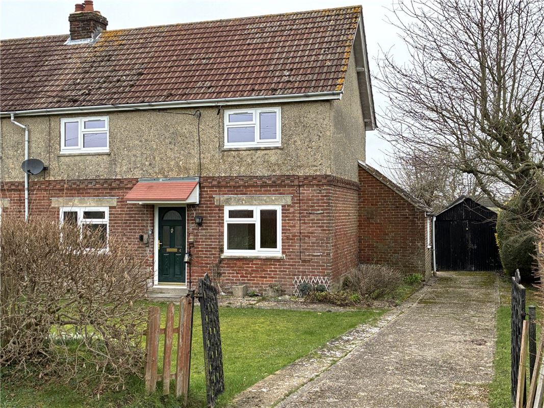 3 bedroom house, Severalls, Ham SN8 - Available