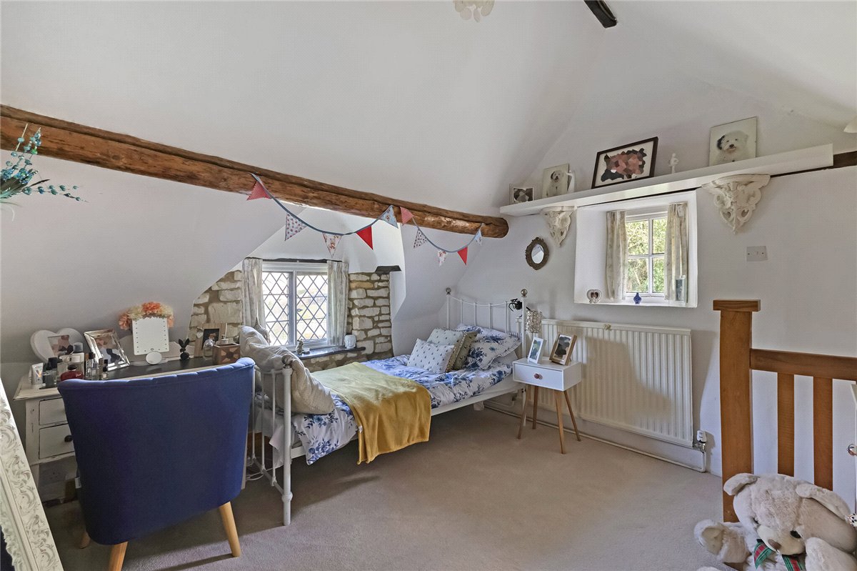 3 bedroom house, Park Lane, Cherhill SN11 - Available
