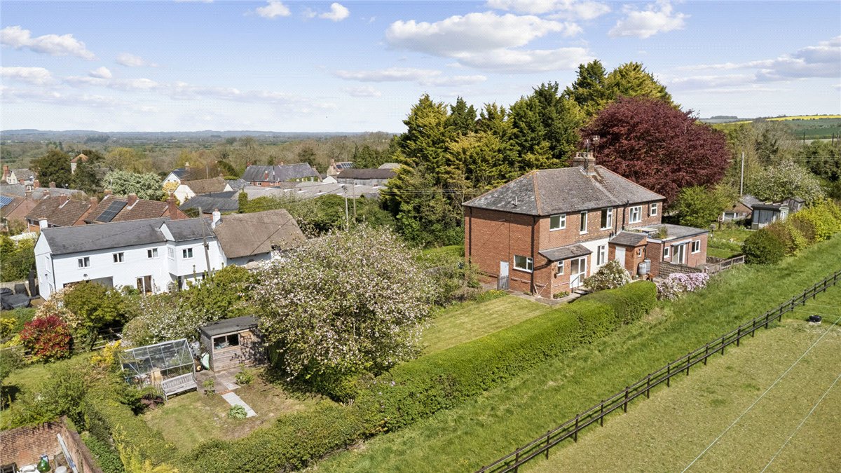 4 bedroom house, Hinton Parva, Swindon SN4 - Available