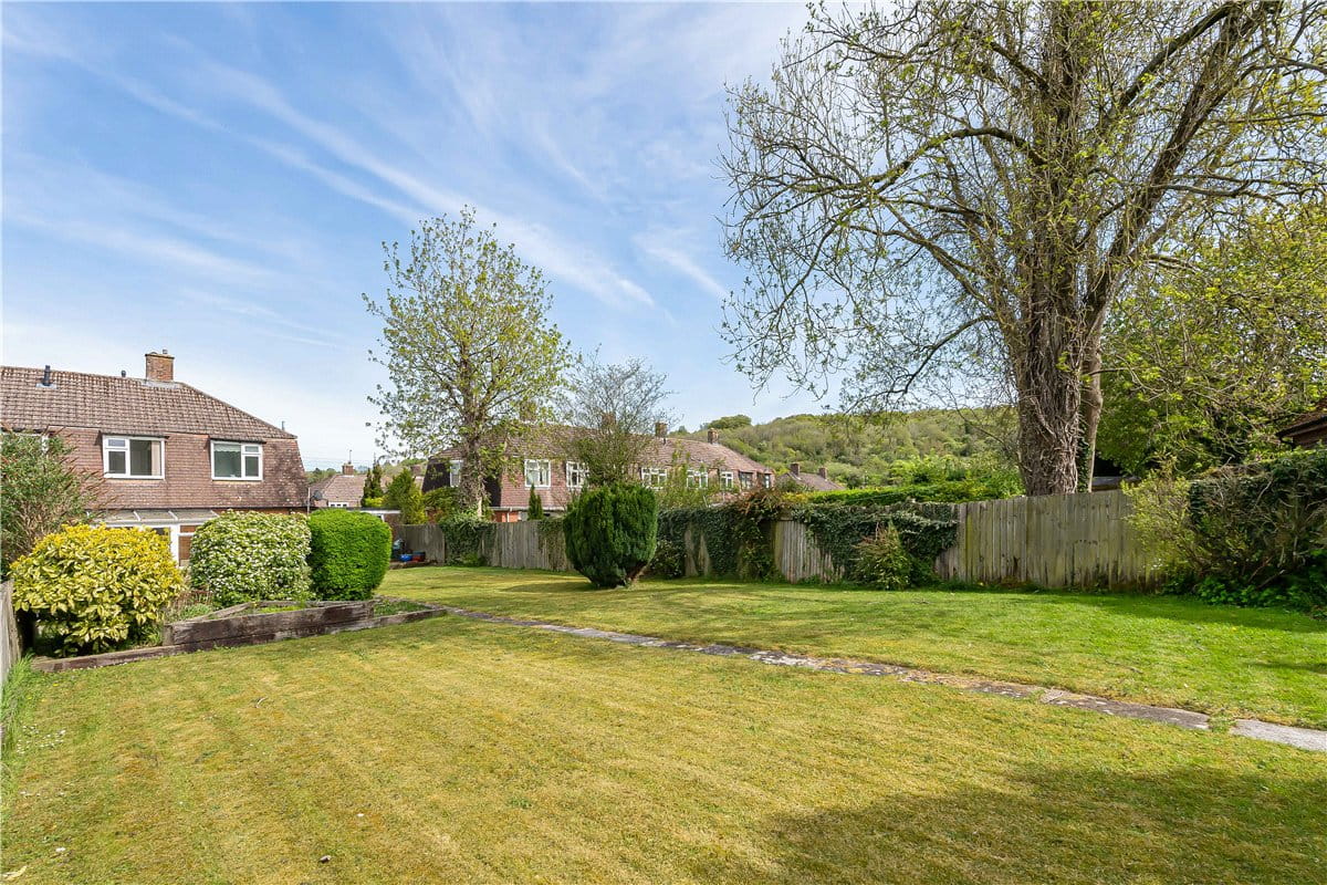 3 bedroom house, Five Stiles Road, Marlborough SN8 - Available