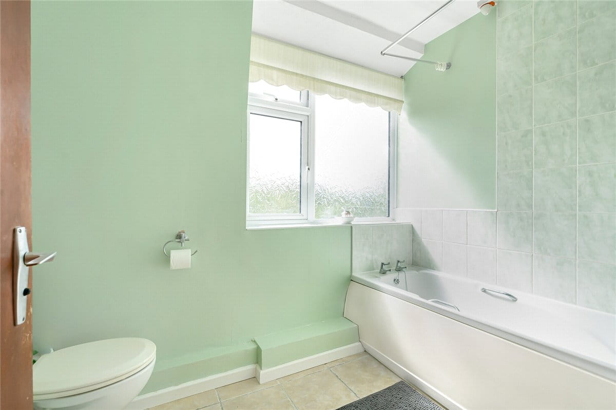 3 bedroom house, Five Stiles Road, Marlborough SN8 - Available