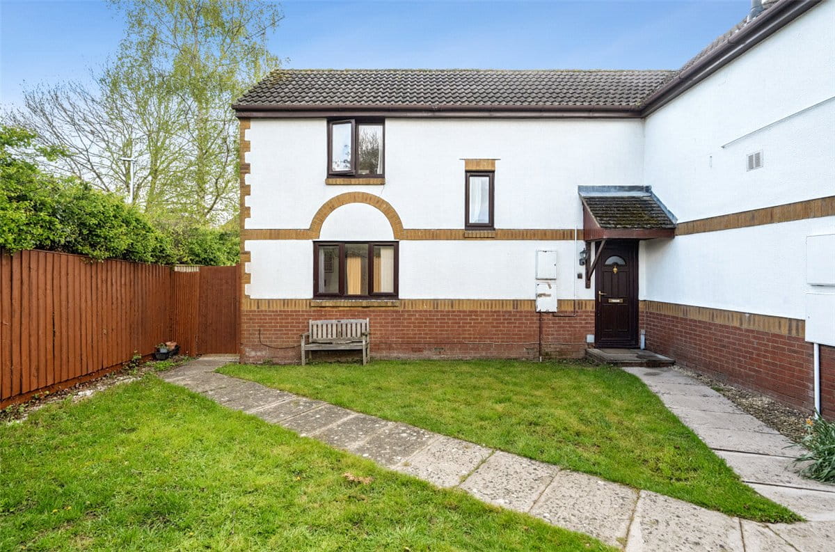 2 bedroom house, Badger Close, Royal Wootton Bassett SN4 - Available