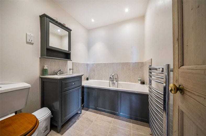 4 bedroom house, School Lane, Manton SN8 - Available