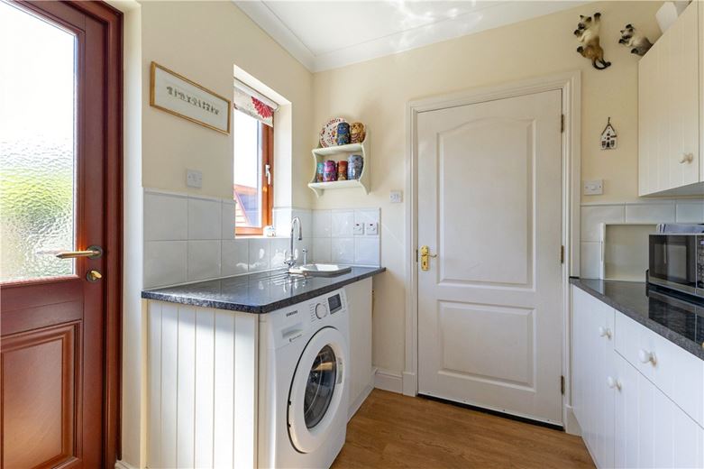 5 bedroom house, Grafton Place, East Grafton SN8 - Available