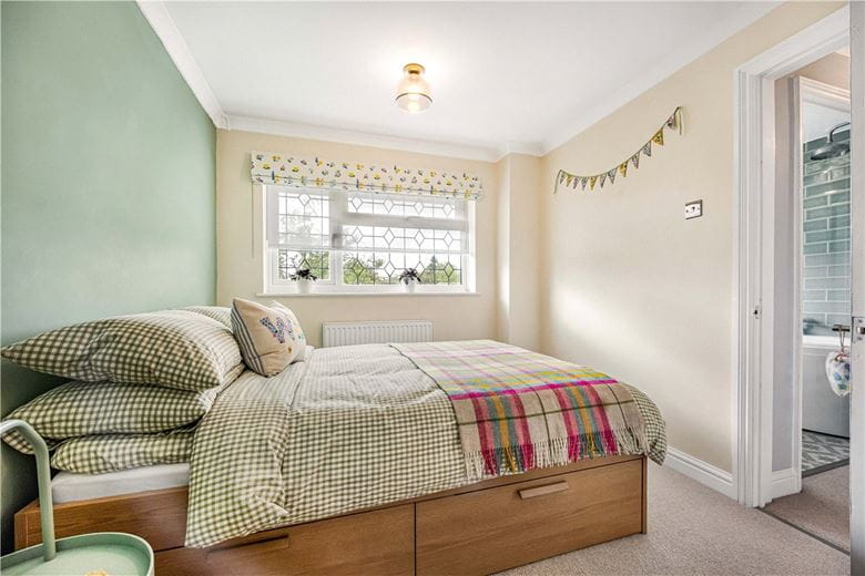 5 bedroom house, Forge Close, Milton Lilbourne SN9 - Available