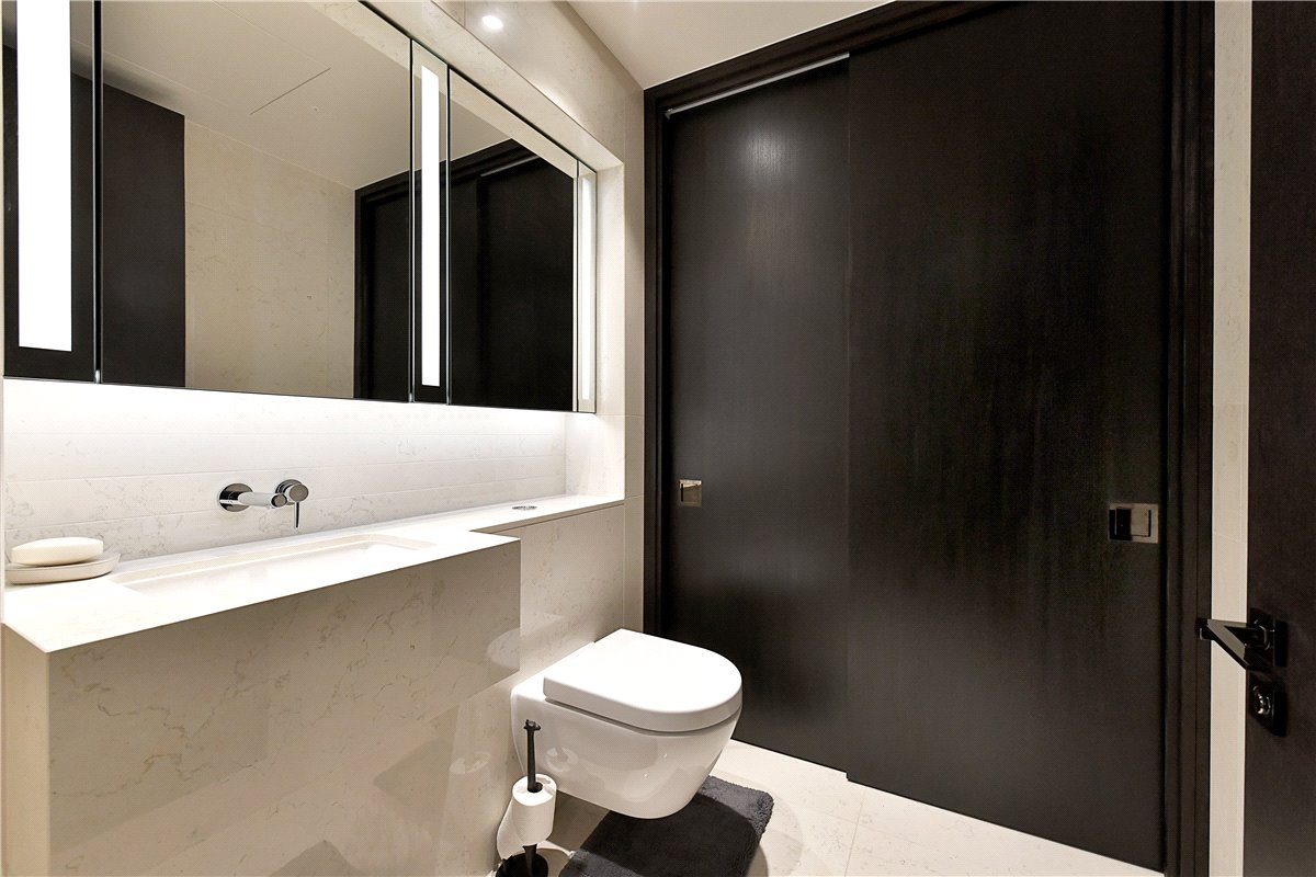 1 bedroom , Crown Square, London SE1 - Available