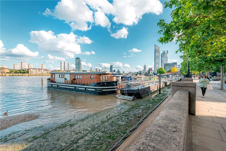 8 bedroom house, Cheyne Walk, London SW10 - Available