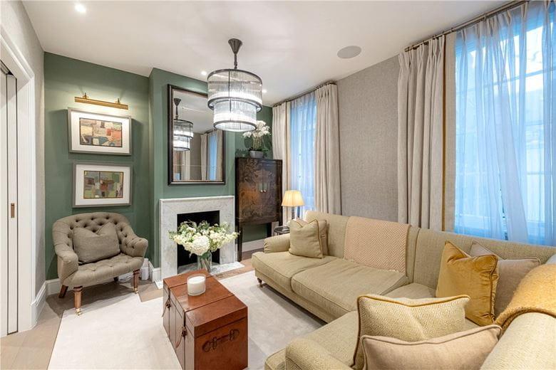 3 bedroom maisonette, Shepherd Street, Mayfair W1J - Available