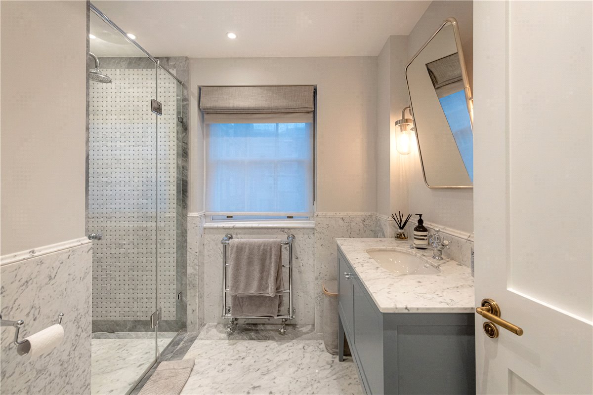 3 bedroom maisonette, Shepherd Street, Mayfair W1J - Available