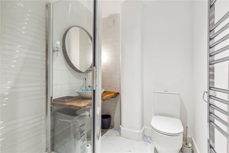 2 bedroom flat, Chiltern Street, London W1U - Available