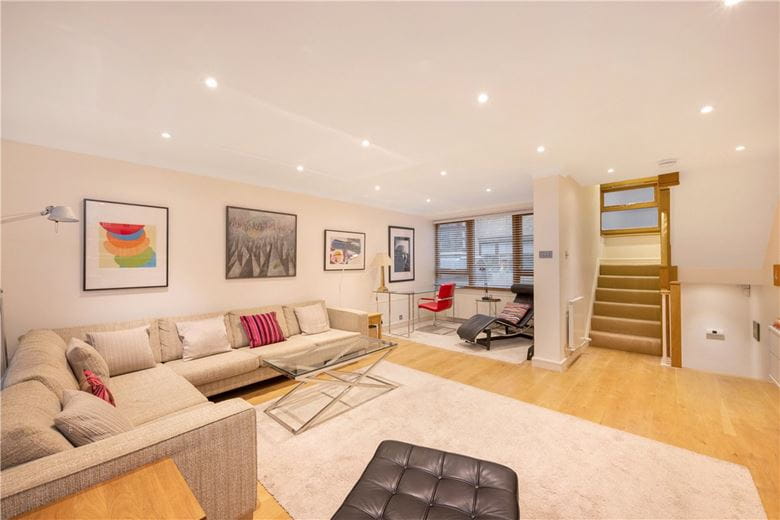 3 bedroom house, Aldburgh Mews, Marylebone W1U - Sold