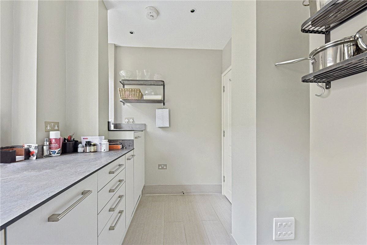 2 bedroom flat, Bryanston Place, Marylebone W1H - Available