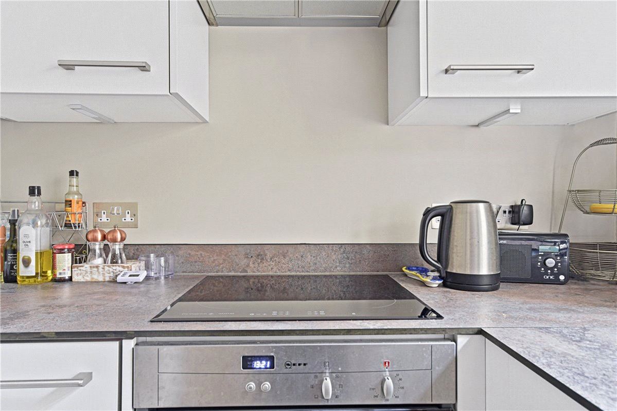 2 bedroom flat, Bryanston Place, Marylebone W1H - Available