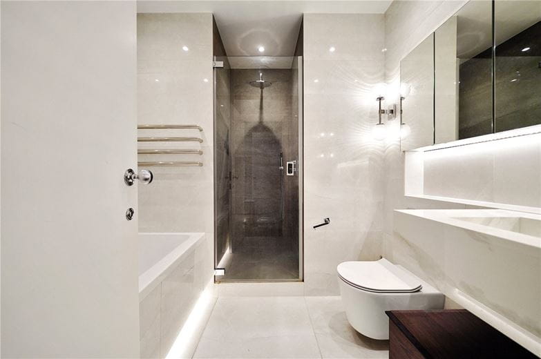 1 bedroom flat, Maddox Street, London W1S - Available