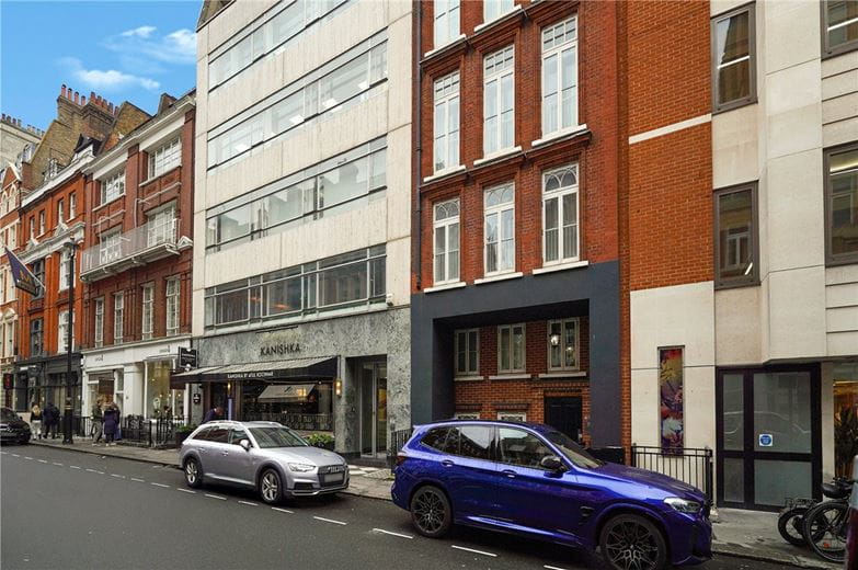 1 bedroom flat, Maddox Street, London W1S - Available