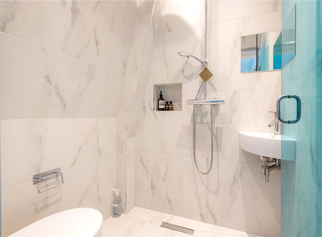 2 bedroom house, Woodstock Mews, London W1G - Available