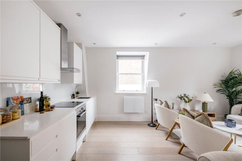 1 bedroom flat, Nottingham Street, Marylebone W1U - Available