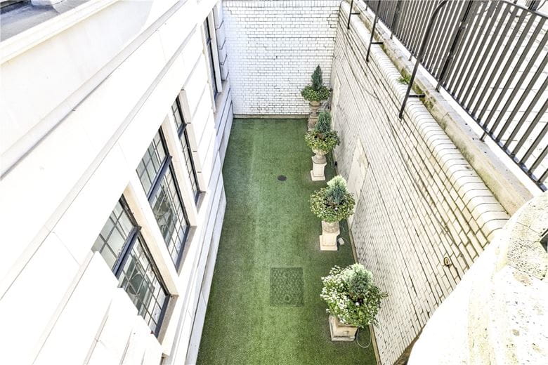 2 bedroom flat, Portland Place, London W1B - Sold