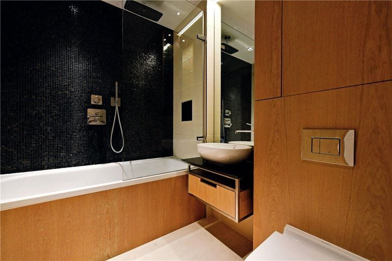 1 bedroom flat, Wood Street, St Pauls EC2Y - Available