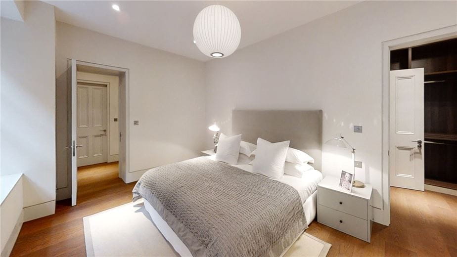 4 bedroom flat, Devonshire Place, Marylebone W1G - Available