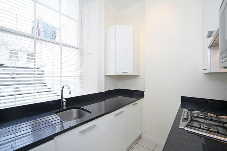 1 bedroom flat, Chesham Place, Belgravia SW1X - Let Agreed
