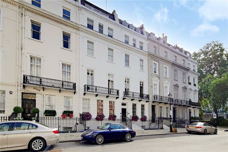 1 bedroom flat, Chesham Place, Belgravia SW1X - Let Agreed