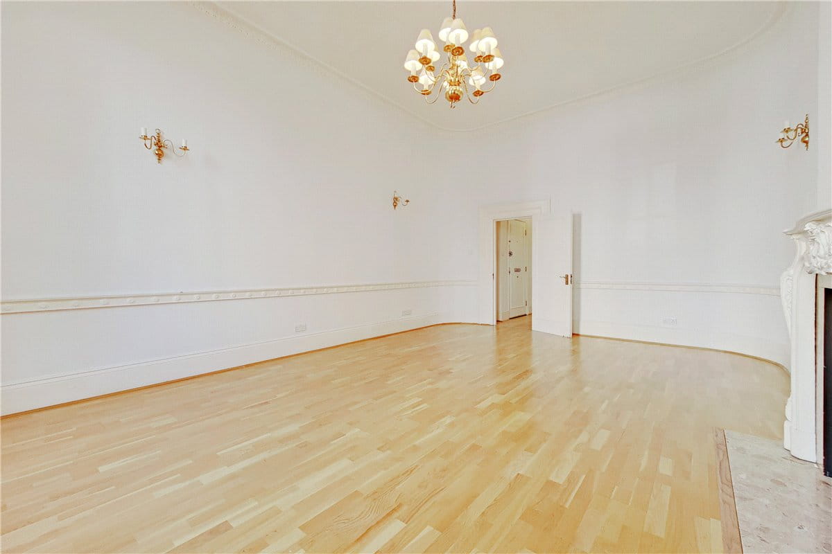 1 bedroom flat, Chesham Place, Belgravia SW1X - Let Agreed
