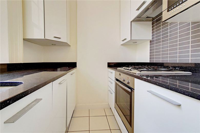 1 bedroom flat, Chesham Place, Belgravia SW1X - Let Agreed