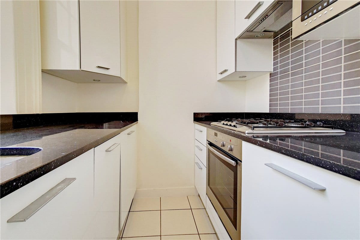 1 bedroom flat, Chesham Place, Belgravia SW1X - Let Agreed