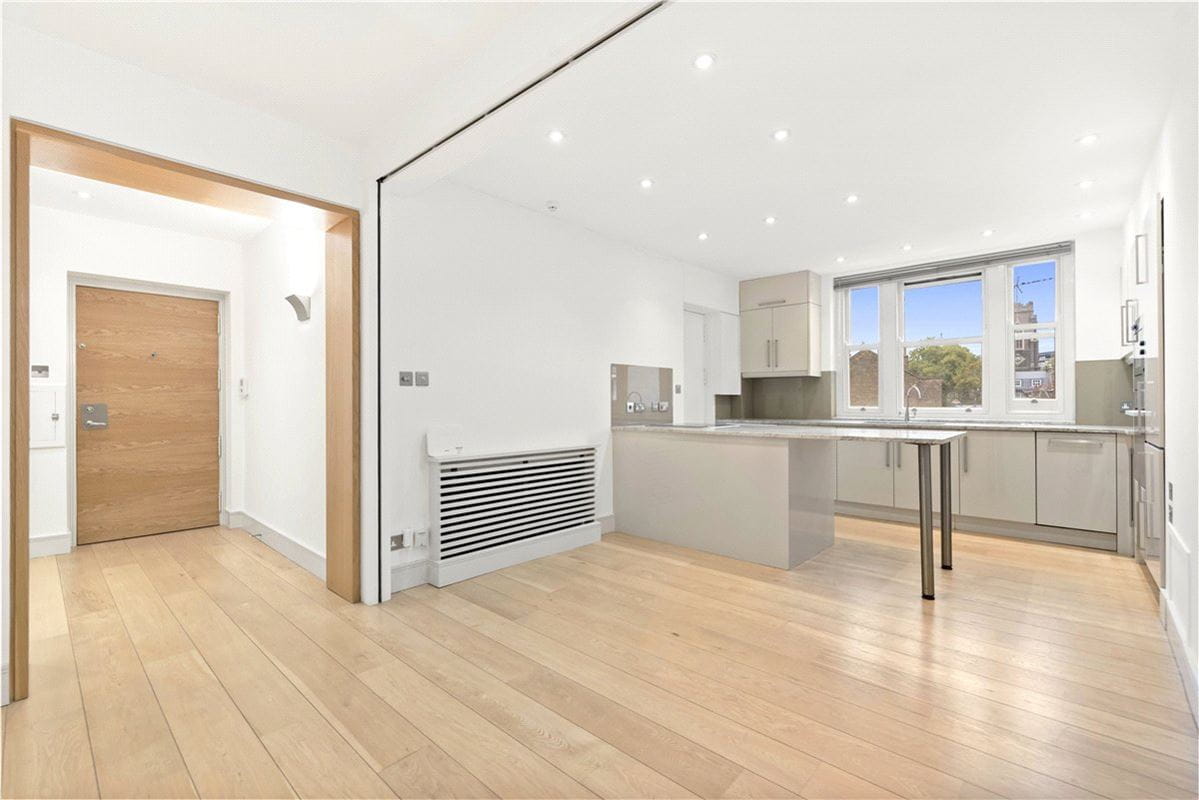 2 bedroom flat, Lowndes Square, Belgravia SW1X - Available