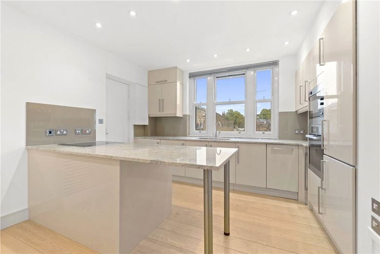 2 bedroom flat, Lowndes Square, Belgravia SW1X - Available