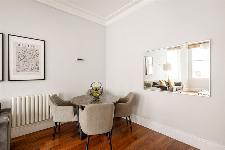 1 bedroom flat, Pall Mall, St James`s SW1Y
