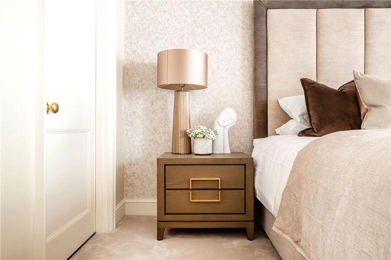 3 bedroom house, Woods Mews, Mayfair W1K - Available