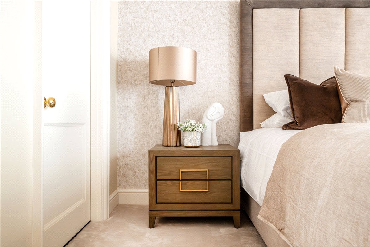 3 bedroom house, Woods Mews, Mayfair W1K - Available