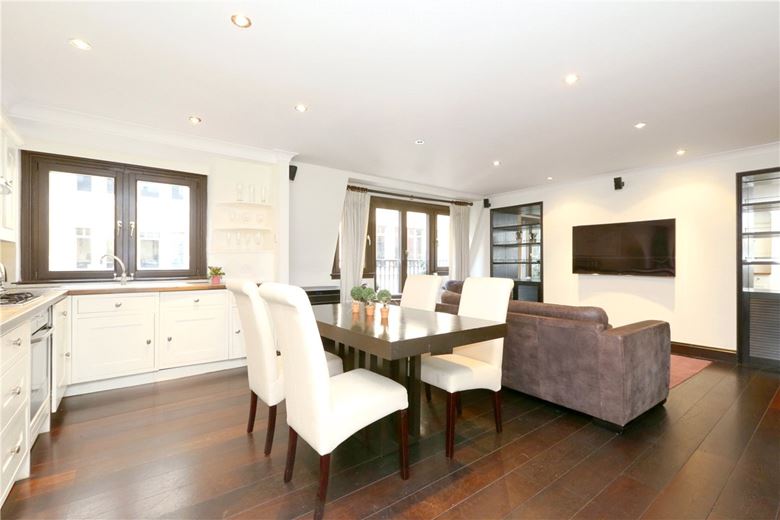 2 bedroom flat, Rose and Crown Yard, St James's SW1Y - Available