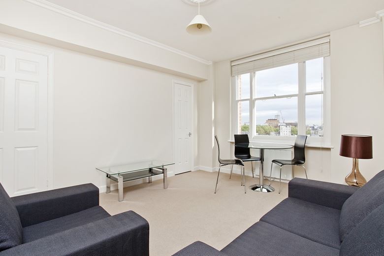1 bedroom flat, Hill Street, Mayfair W1J - Available